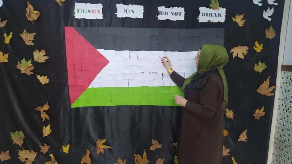 Okulumuz Değerler Kulübü ve ÇEDES Projesi kapsamında Filistin halkına uygulanan zulümle ilgili farkındalık oluşturmak amacıyla 